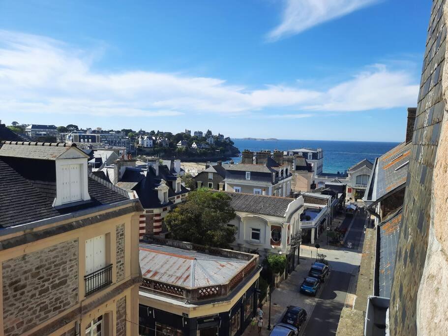 Le Moringa, A 2 Min De La Plage, Hyper Centre, Vue Mer De La Fenetre Dinard Extérieur photo